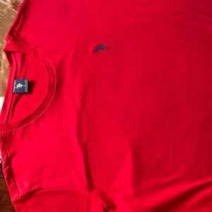 Never worn it was only folded in bag for weeks